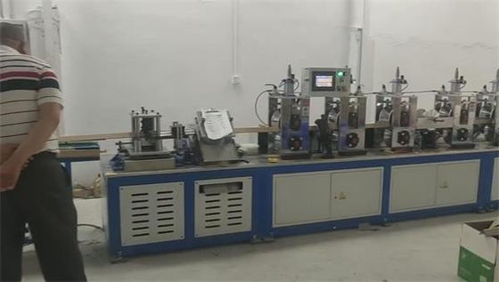 자동 카운터 L 프로필 가장자리 보호자 만드는 기계 15.3KW 40m/min 속도